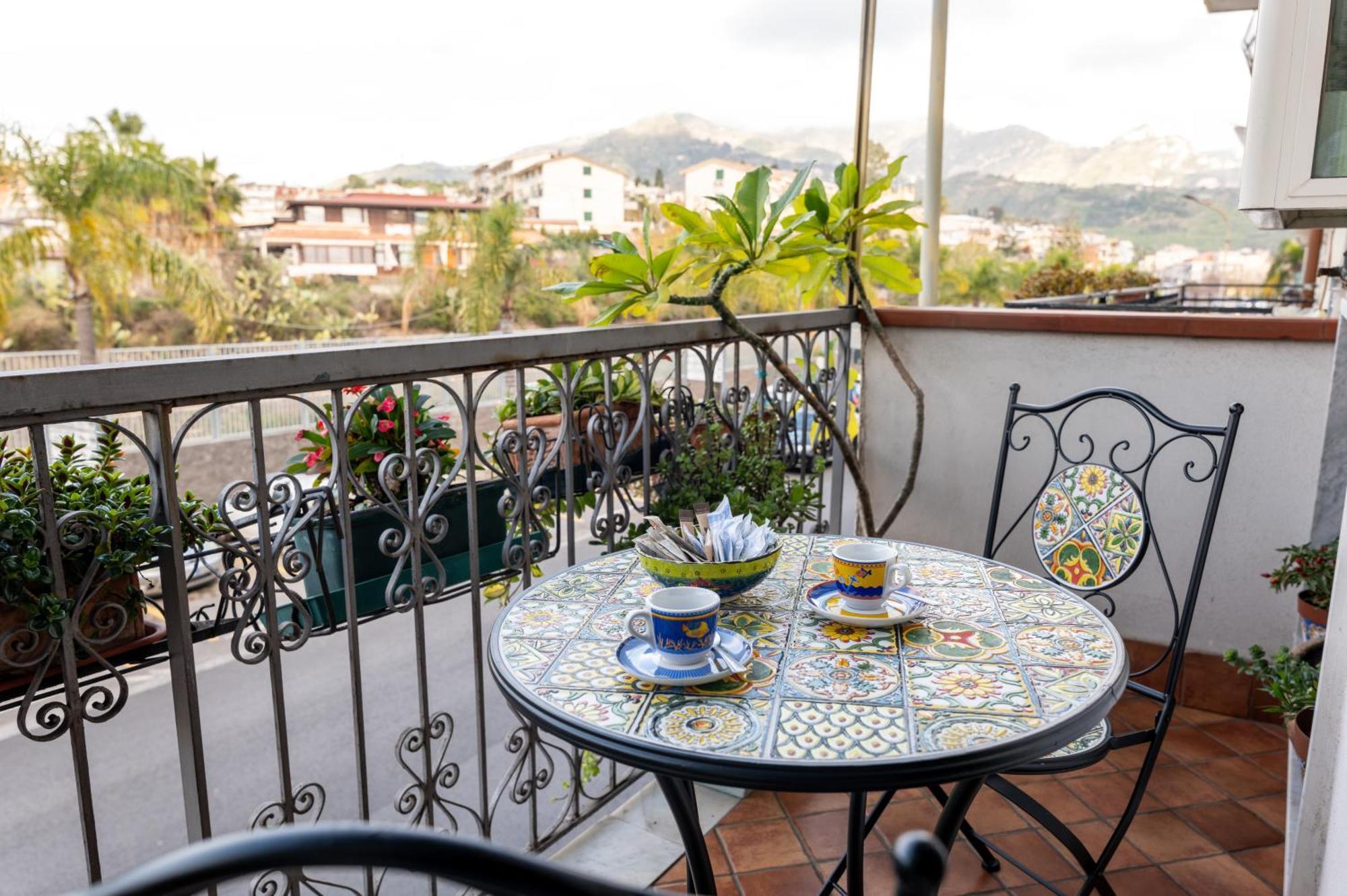 Apartamento Casa Pittone Giardini-Naxos Exterior foto
